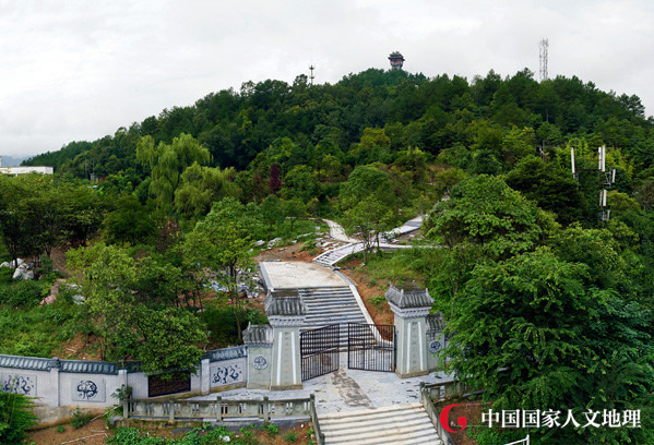 A scenic view of Guangyuan Qingchuan Haojiaping Zhanguo Muqun