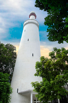 A scenic view of Guangzhou Huaishengsi Guangta
