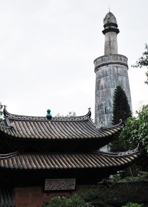 A scenic view of Guangzhou Huaishengsi Guangta