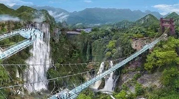 A scenic view of Guangzhou Lianhuashan Gucaishichang