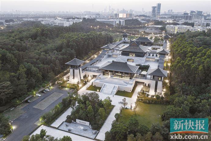 A scenic view of Guangzhou Nanhan Erling