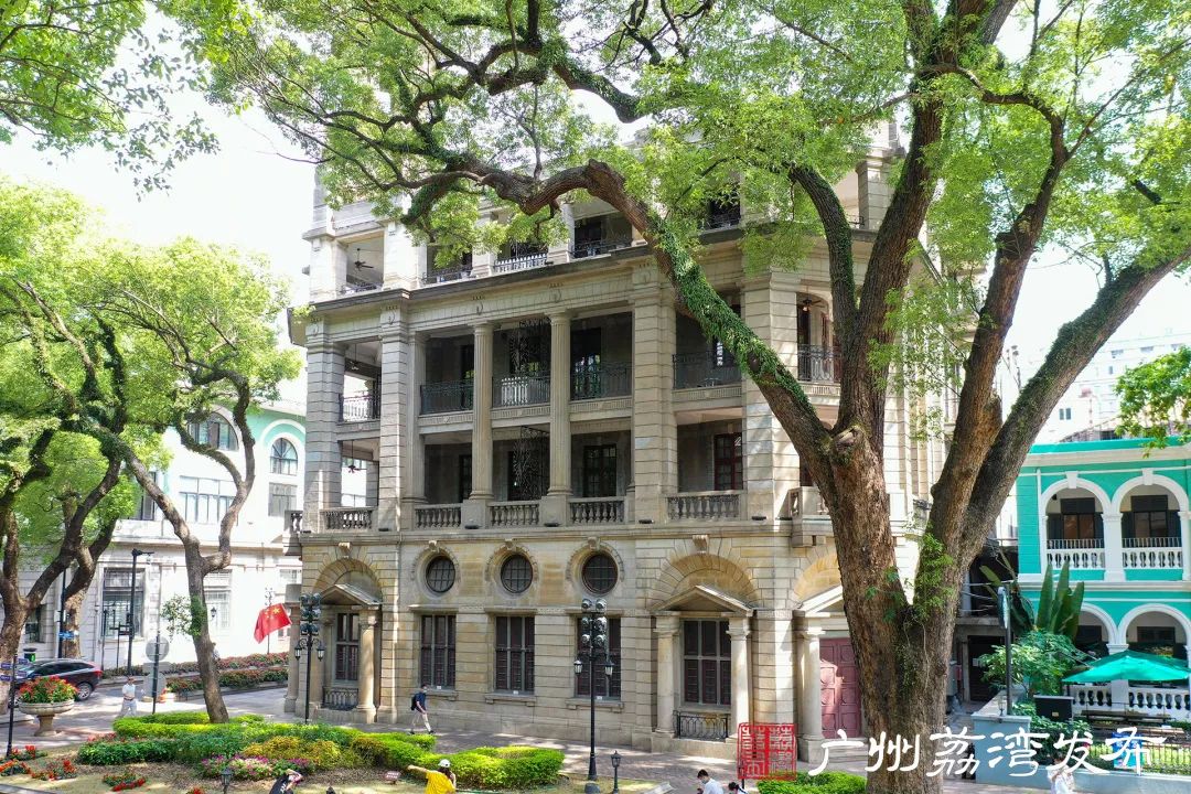 A scenic view of Guangzhou Shamian Jianzhuqun