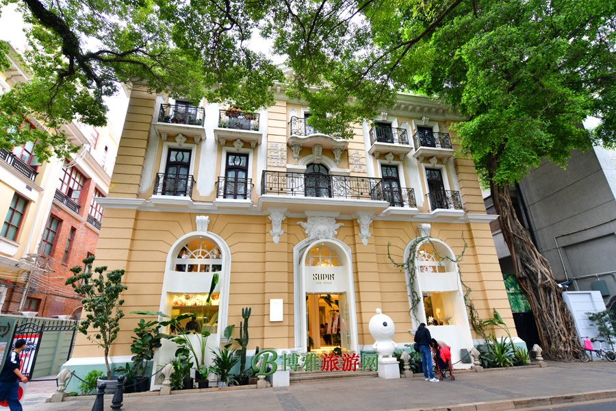 A scenic view of Guangzhou Shamian Jianzhuqun