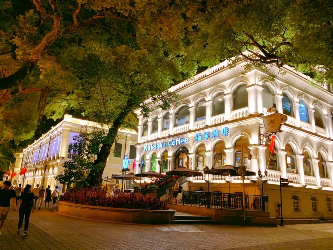 A scenic view of Guangzhou Shamian Jianzhuqun