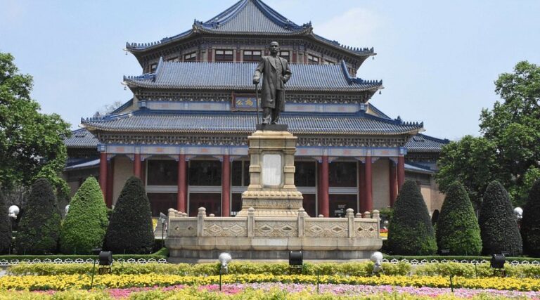 Experience Tranquility at Guangzhou Zhongshan Jiniantang: Your Ultimate Travel Guide