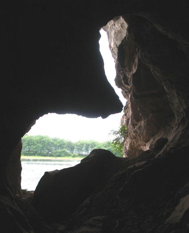 A scenic view of Guilin Fuziyan Yizhi