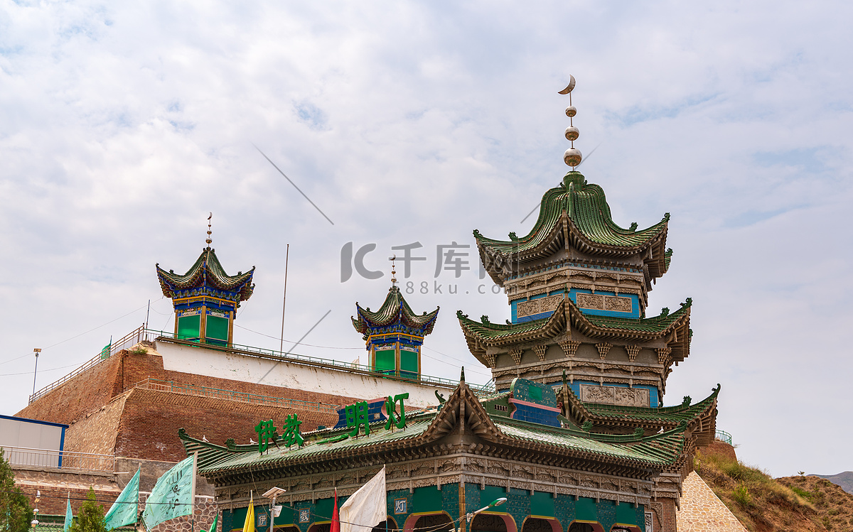 A scenic view of Guyuan Xumishan Shiku