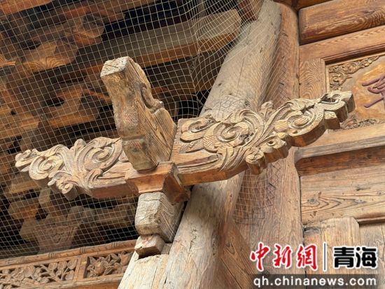A scenic view of Haidong Ahetan Qingzhensi