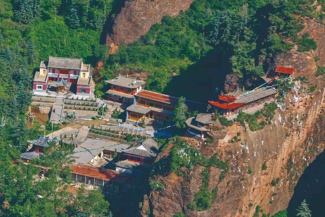 A scenic view of Haidong Liuwan Yizhi