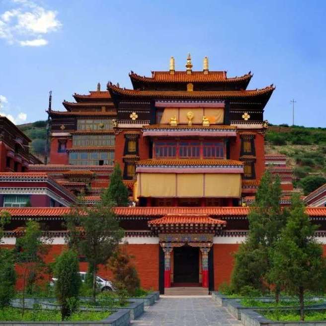 A scenic view of Haidong Wendusi Ji Banchan Dashi Guju