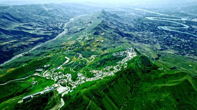 A scenic view of Haidong Xiaqiongsi