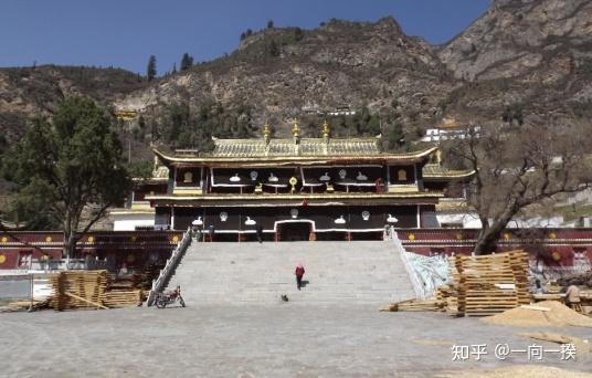 A scenic view of Haidong Youningsi