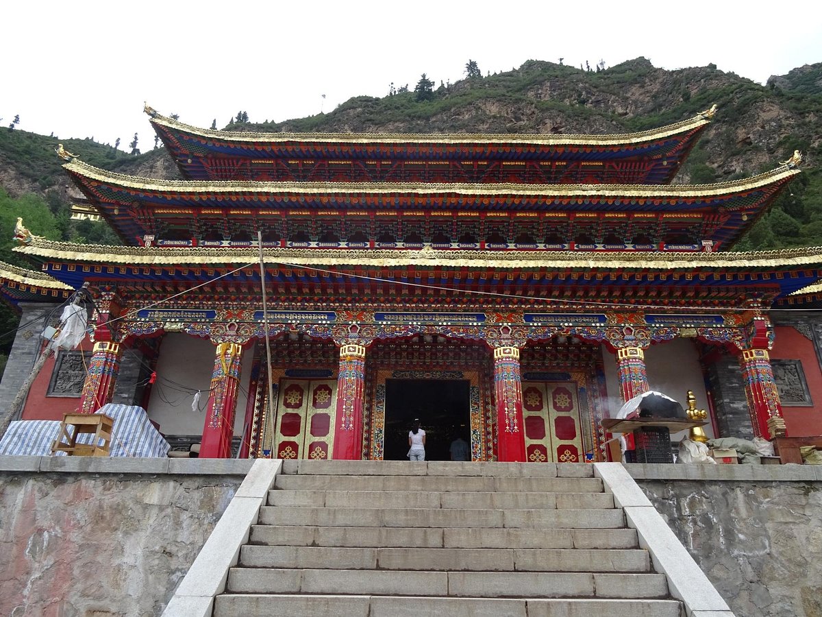 A scenic view of Haidong Youningsi