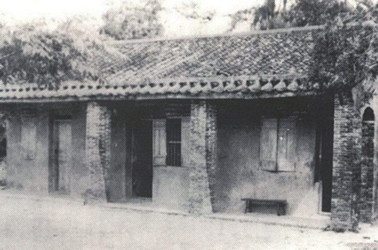 A scenic view of Haikou Qiongya Gongnong Hongjun Yunlong Gaibian Jiuzhi