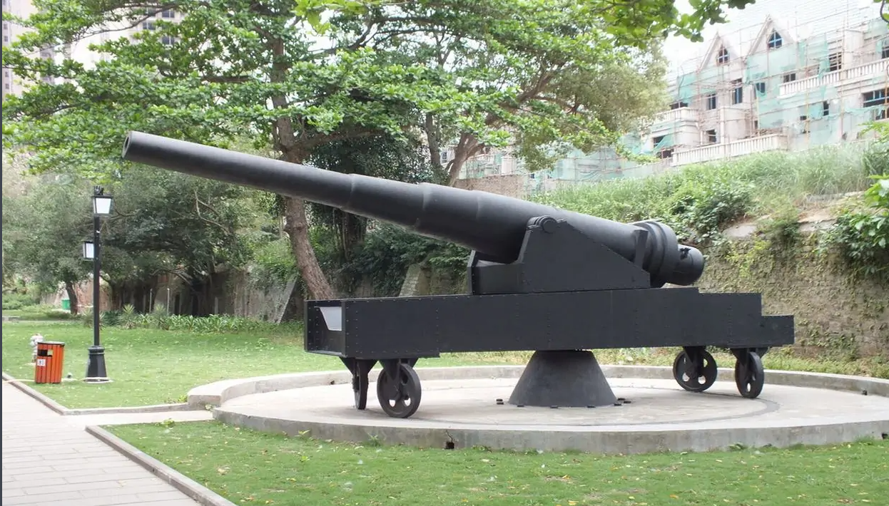 A scenic view of Haikou Xiuying Paotai