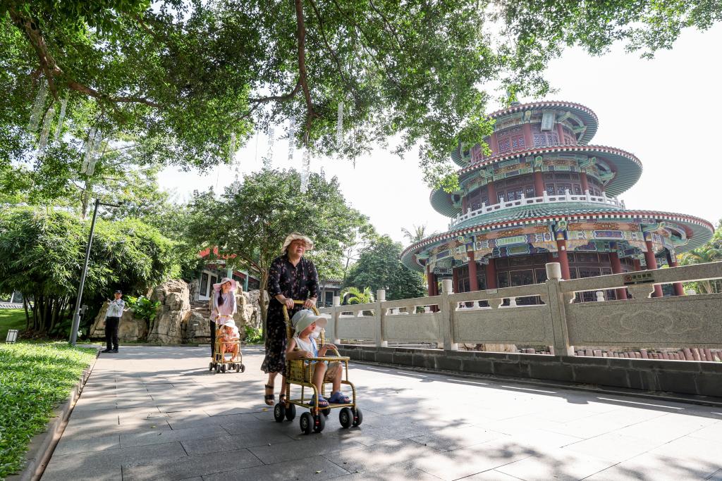 A scenic view of Haikou Yantangbei Tingtangbei Shuili Gongcheng