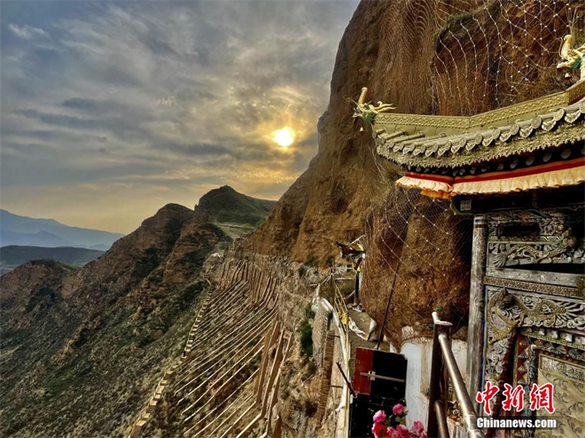 A scenic view of Hainan Shizangsi
