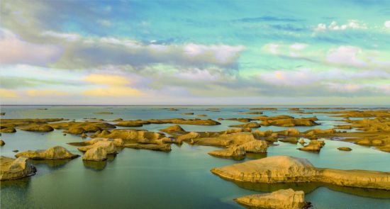 A scenic view of Haixi Talitalihai Yizhi