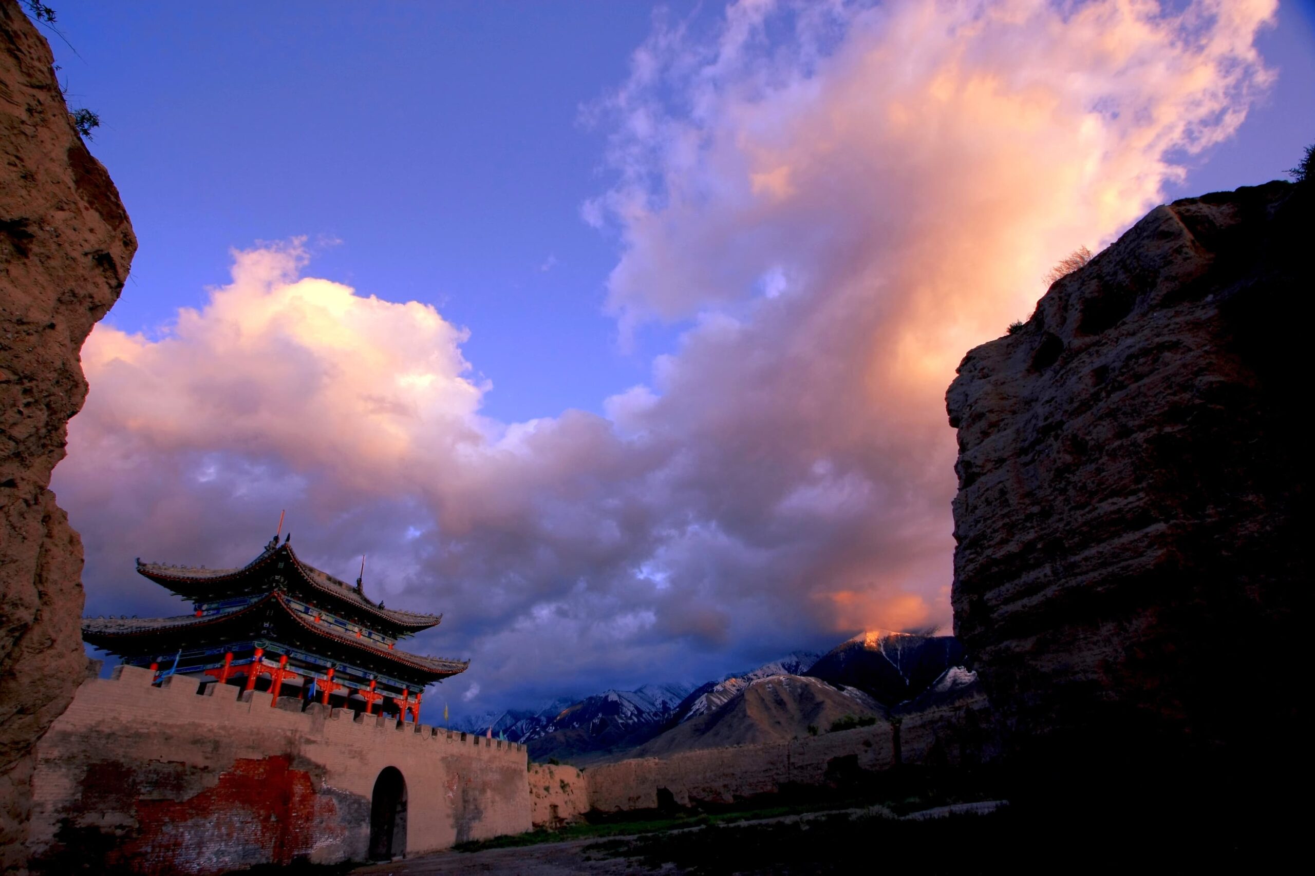 A scenic view of Hami Balikun Gucheng Yizhi