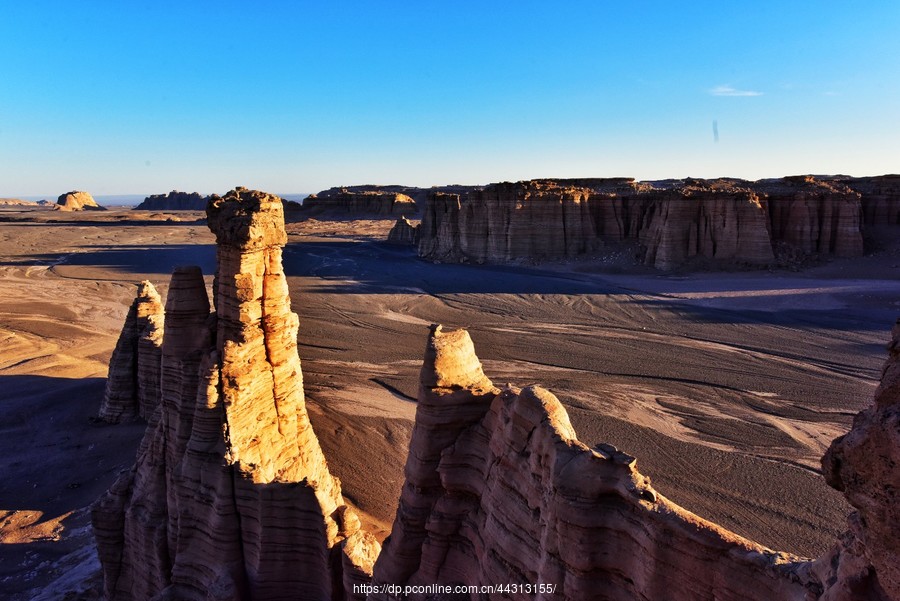 A scenic view of Hami Dahe Gucheng