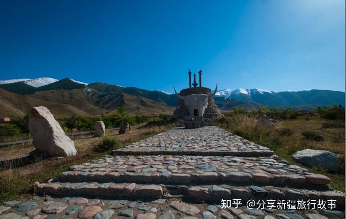 A scenic view of Hami Shirenzi Gou Yizhiqun