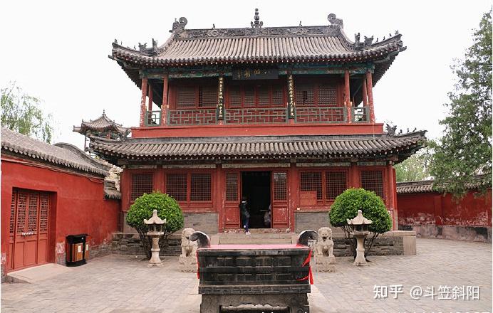 A scenic view of Handan Huangliangmeng Luxian Shrine