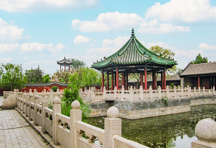 A scenic view of Handan Huangliangmeng Luxian Shrine