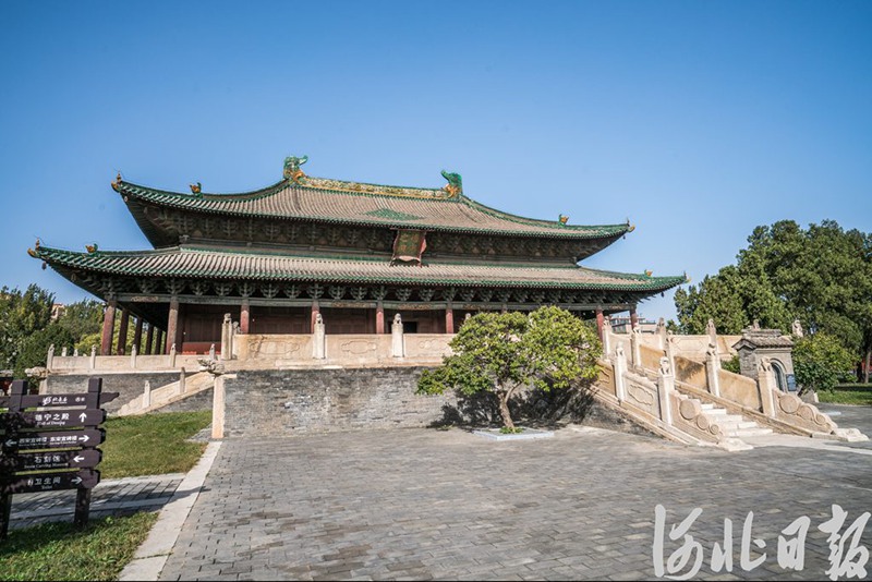 A scenic view of Handan Tianqing Temple Main Hall