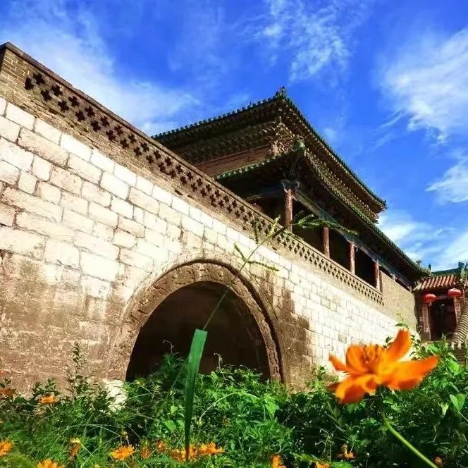 A scenic view of Handan Zhifang Yuhuang Pavilion