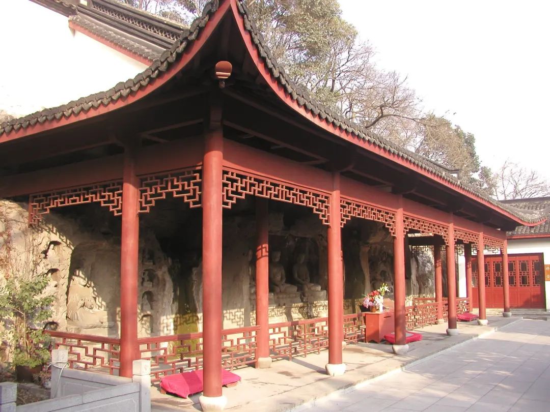 A scenic view of Hangzhou Baochengsi Mahegela Zaoxiang