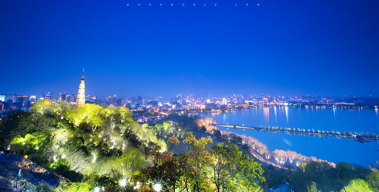 A scenic view of Hangzhou Baochuta