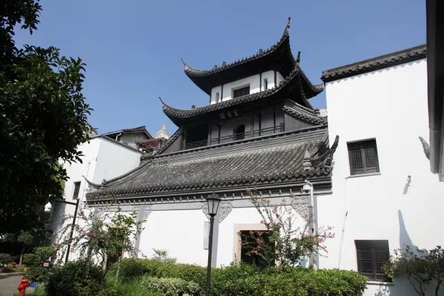 A scenic view of Hangzhou Fenghuangsi