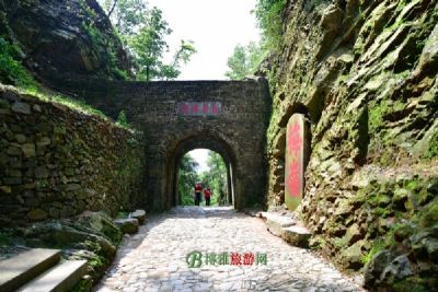 A scenic view of Hangzhou Guyidao