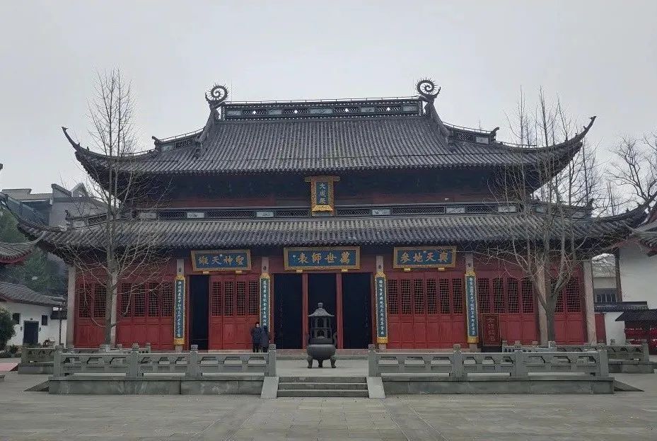 A scenic view of Hangzhou Kongmiao Beilin