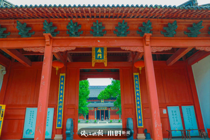 A scenic view of Hangzhou Kongmiao Beilin