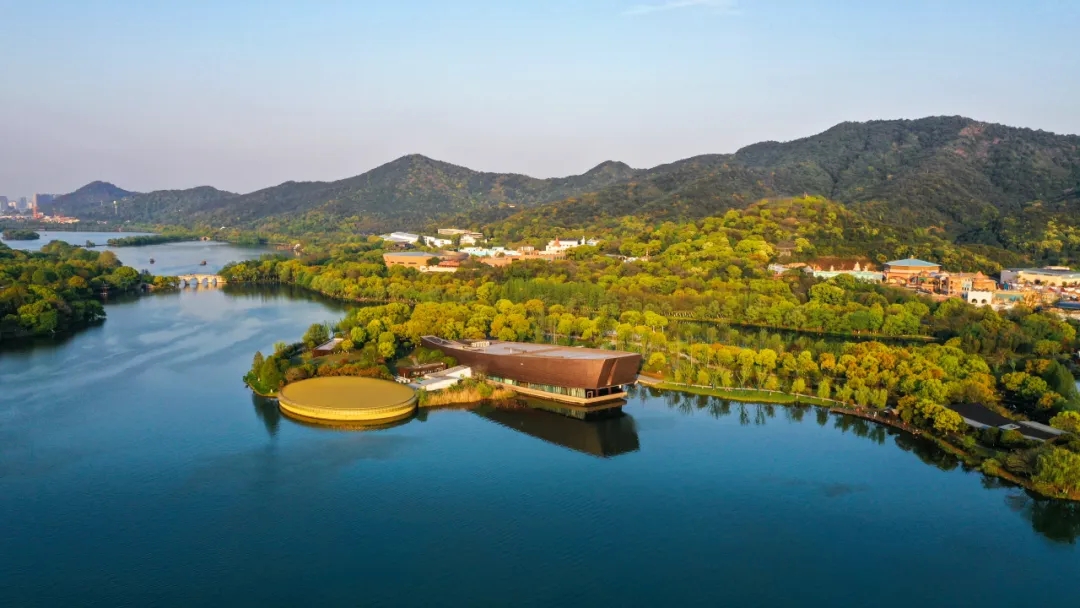 A scenic view of Hangzhou Kuahuqiao Yizhi