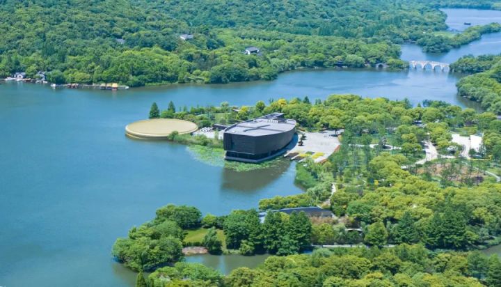 A scenic view of Hangzhou Kuahuqiao Yizhi