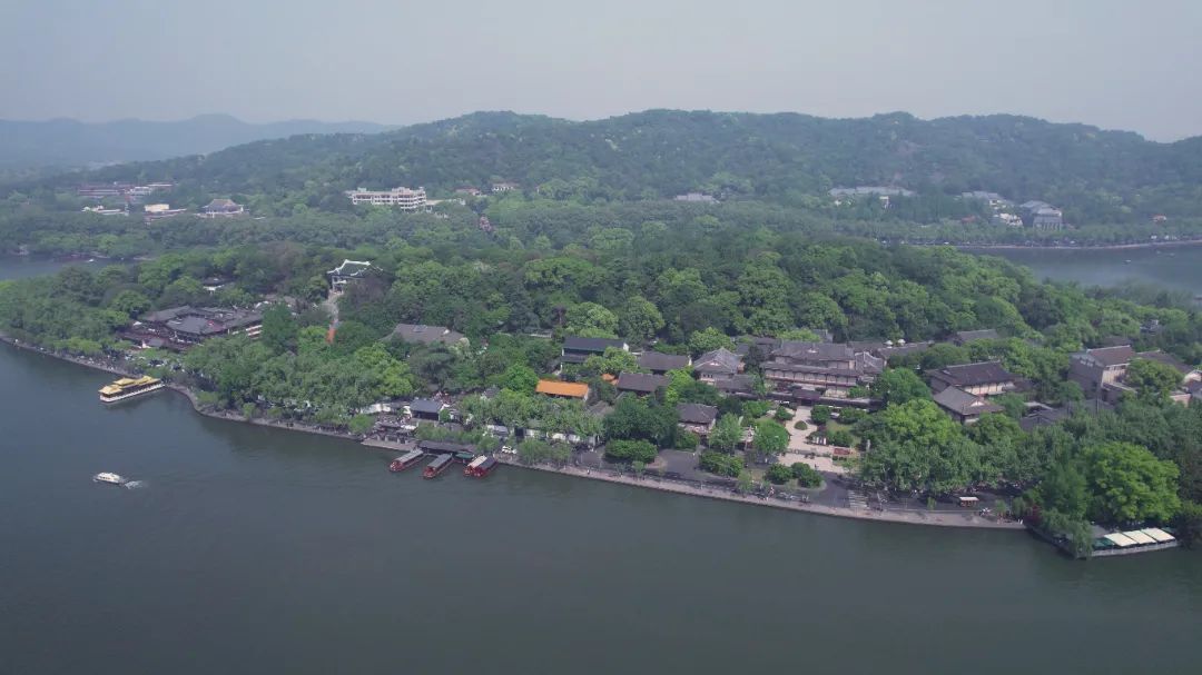 A scenic view of Hangzhou Wenlange