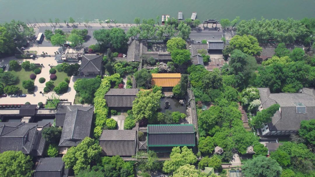 A scenic view of Hangzhou Wenlange