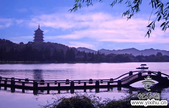 A scenic view of Hangzhou Xihu Shijing