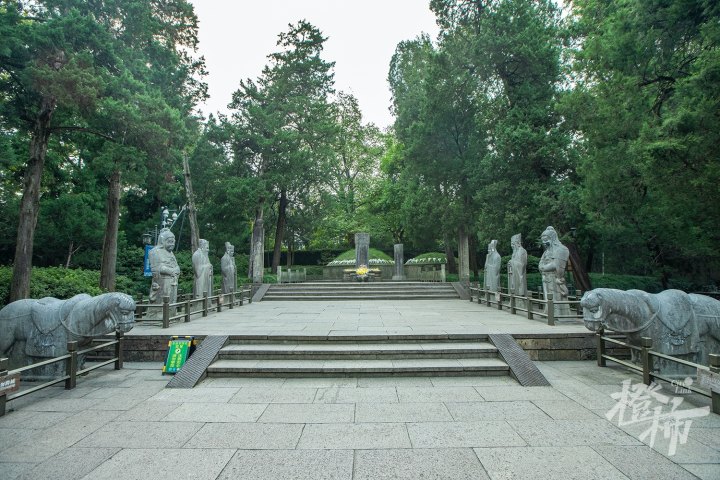 A scenic view of Hangzhou Yuefeimu