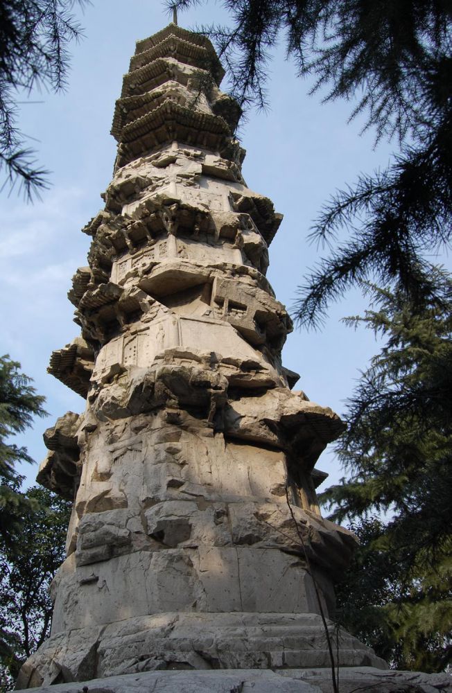 A scenic view of Hangzhou Zhakou Baita