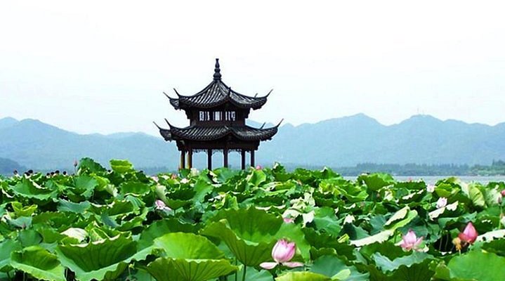A scenic view of Hangzhou Zhangtaiyan Guju