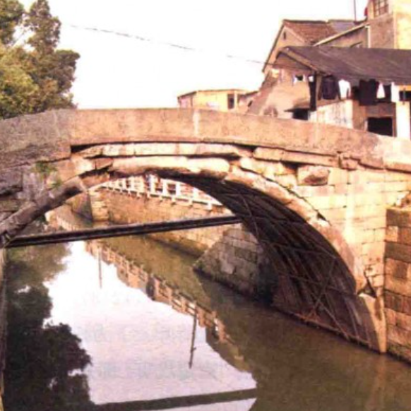 A scenic view of Hangzhou Zhongyiqiao