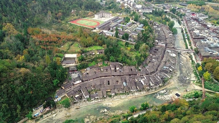 A scenic view of Hanzhong Qingmuchuan Old Street Buildings
