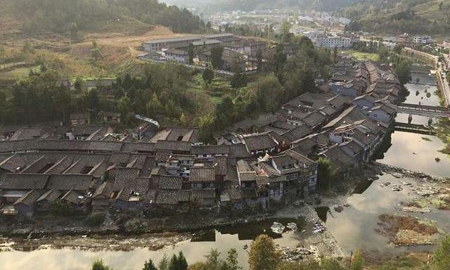 A scenic view of Hanzhong Qingmuchuan Wei Family Manor