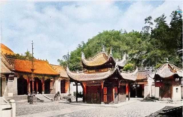 A scenic view of Hanzhong Zhang Liang Temple