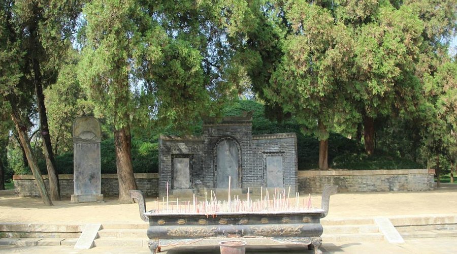 A scenic view of Hanzhong Zhang Qian Tomb