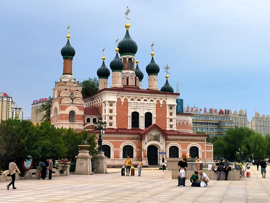 A scenic view of Harbin Yiyuanjie Yihao Oushi Jianzhu