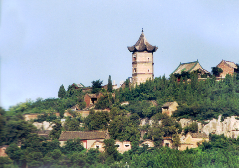 A scenic view of Hebi Dapishanmoyadafojishike